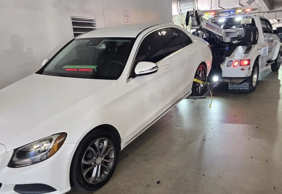 Towing Services in Ives Estates, FL